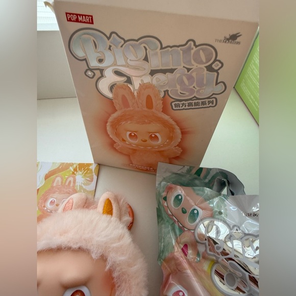 Pop Mart New Biginto Energy Labubu Happiness 100% authentic - Picture 2 of 8